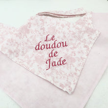 Charger l'image dans la galerie, Doudou/Attache-tétine, deux en un
