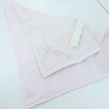 Charger l'image dans la galerie, Doudou/Attache-tétine, deux en un